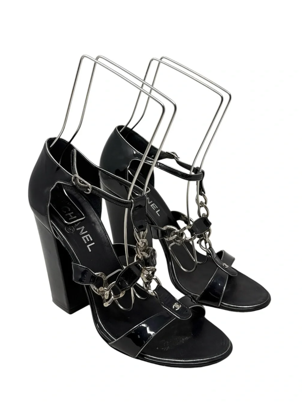 Chanel CC Patent Leather T Strap Silver Chain Accent Navy Blue Sandals Size 40